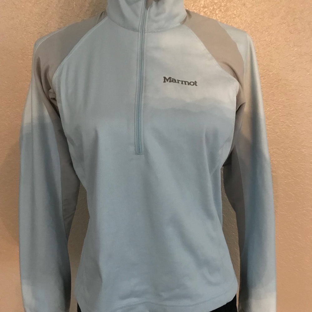 Marmot women’s baby blue wind stopper